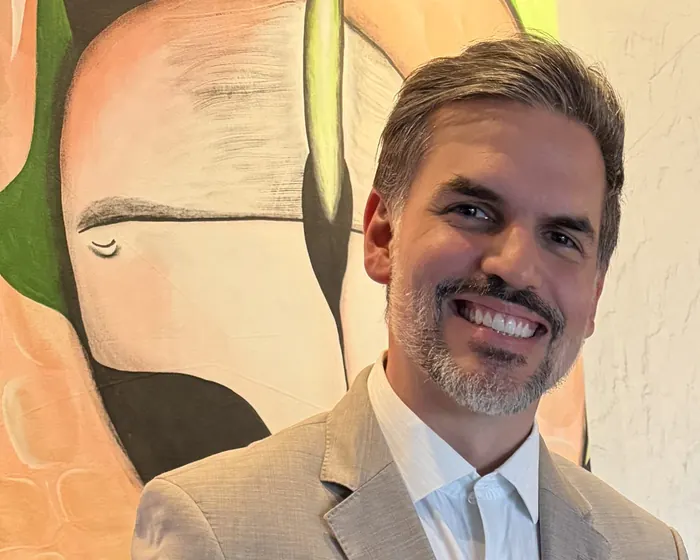 Dr. Guilhermino Nogueira no Instituto Nogueira